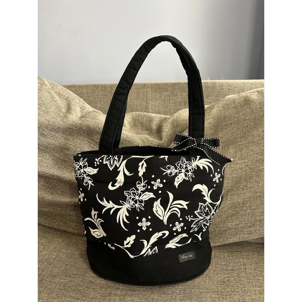 Thirty One Handbag In Floral Brush Strokes Black White Double Handles Purse